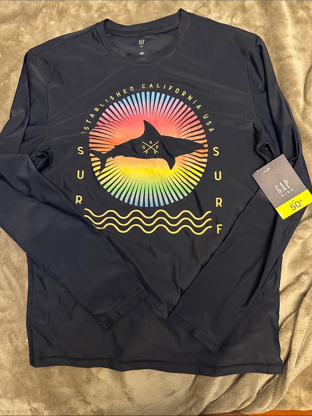 GAP Boy’s XXL 14-16 Black Long-Sleeve Surf Rash Guard with shark Graphic